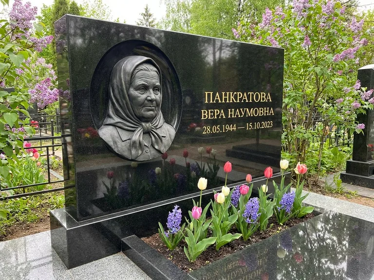 Памятник с барельефом — выполненная работа 26 в Самаре