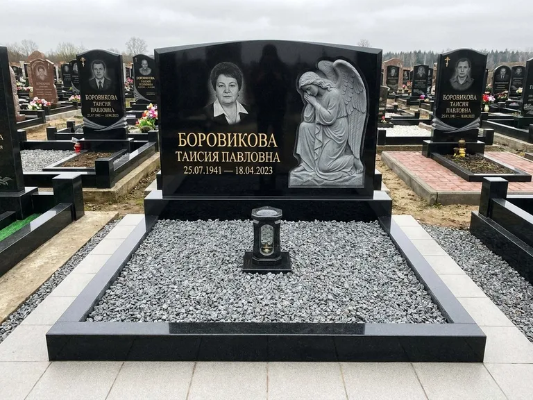 Памятник с барельефом — выполненная работа 38 в Самаре