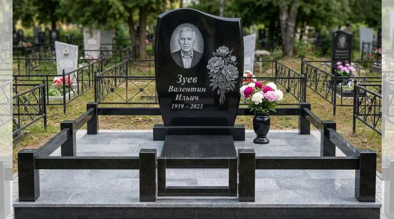Памятник с гравировкой пионов — выполненная работа «Зуев» в Самаре