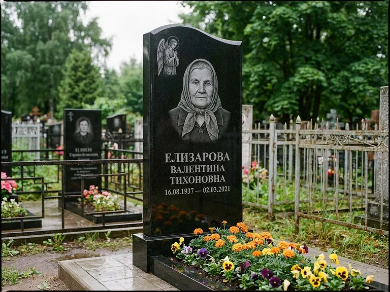 Памятник с гравировкой ангела — гравировка ангела с голубем по диагонали стелы, работа «Пантелеева» в Самаре