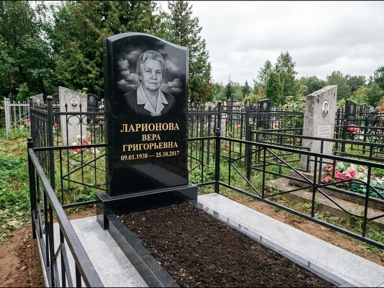 Гравировка портрета на чёрном граните — выполненная работа 16 в Самаре