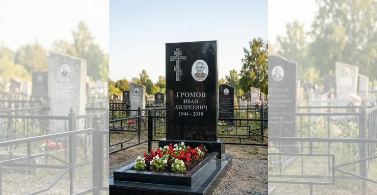 Памятник с цветником, Гранитный памятник с портретом на Красненьком кладбище
