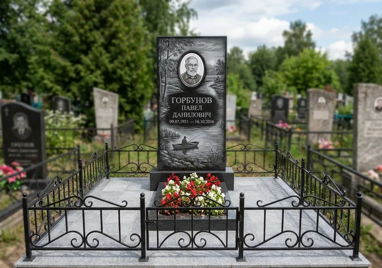 Памятник с гравировкой сюжета для рыбака