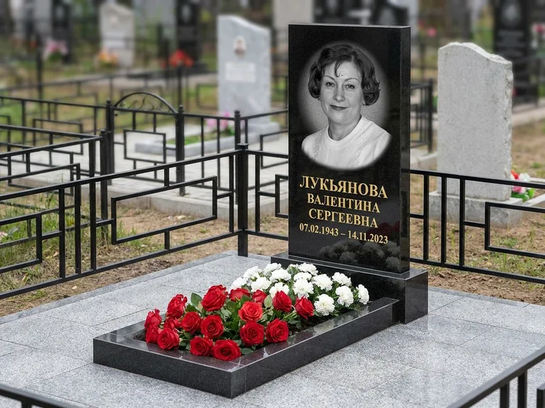 Портрет на памятнике в Самаре — Ч/б портрет → гравировка на стандартном комплексе